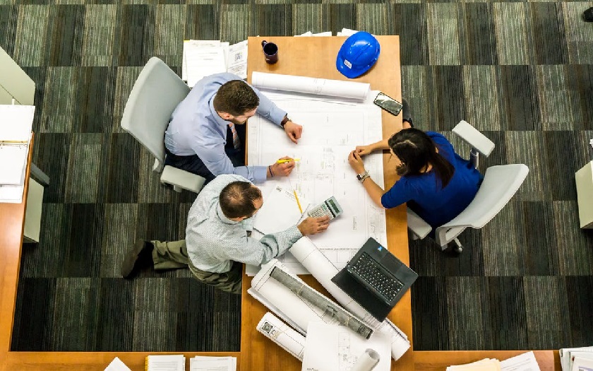 Enhancing Customer Service with Job Management Apps: Tips and Best Practices