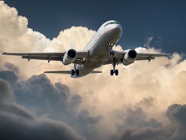 7 Must-Know Tips for Stress-Free Air Travel with Kids