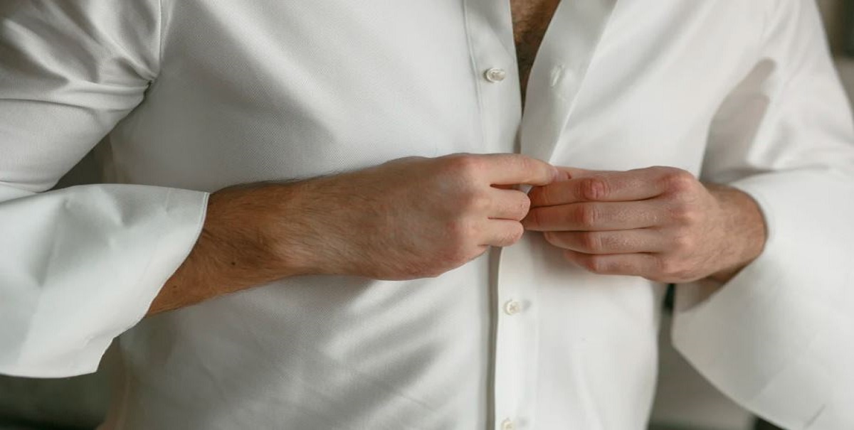 The Ultimate Guide to Shopping for the Perfect White Button Down Shirt
