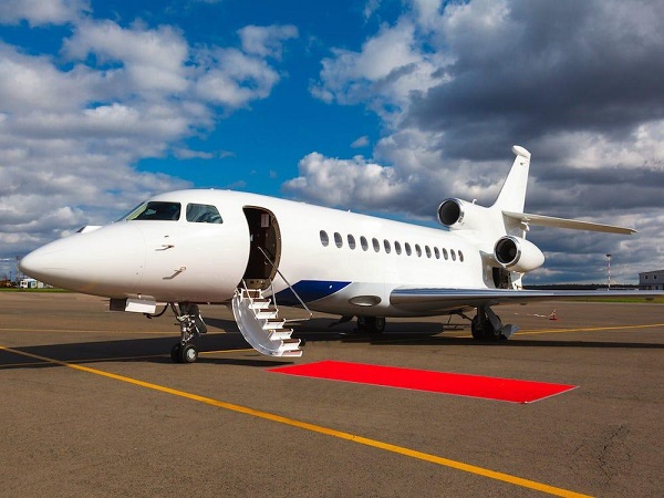 How to book private jet from Dallas?